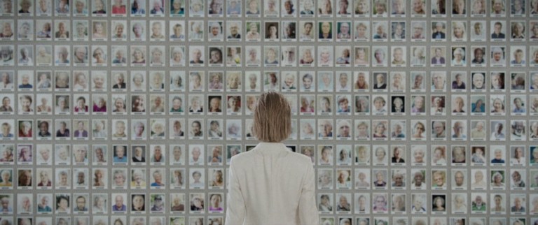 I Care A Lot – [FILMGRAB]