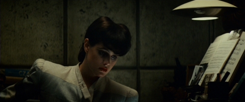 Blade Runner, frame 24