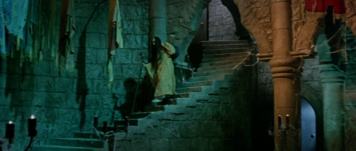 7 Golden Vampires 05