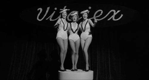 A Face In The Crowd 25