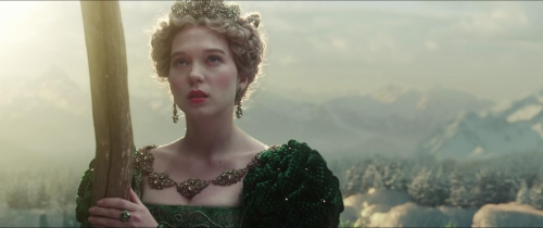 Beauty  The Beast (2014) 28