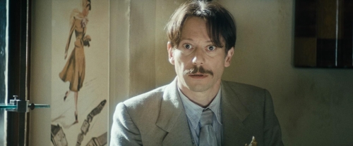 Chicken With Plums 39