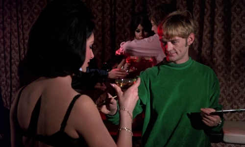 Curse of the Crimson Altar 11