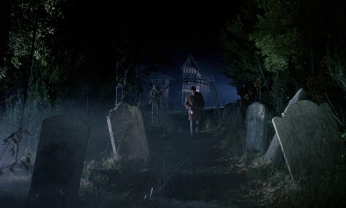 Curse of the Crimson Altar 25