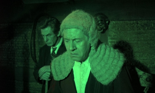 Curse of the Crimson Altar 41