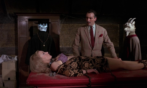 Curse of the Crimson Altar 58