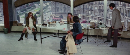 Death Walks On High Heels 06