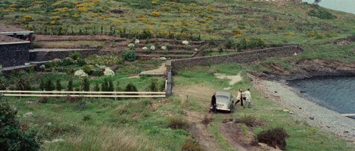 Death Walks On High Heels 29