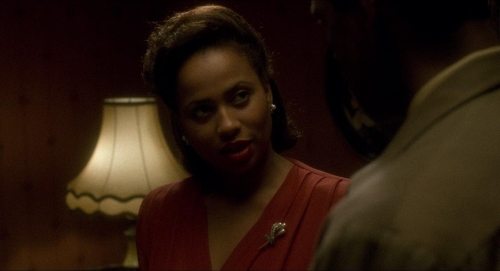 Devil in a Blue Dress 14