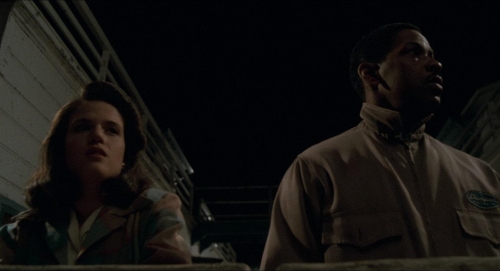 Devil in a Blue Dress 18