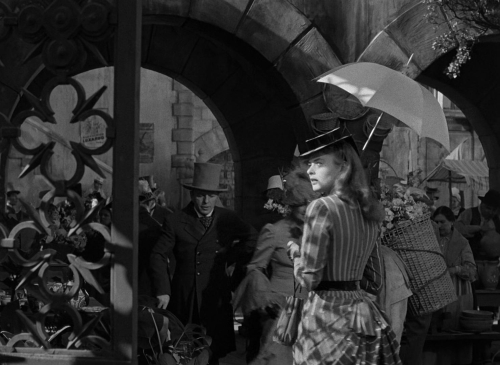 Gaslight 07