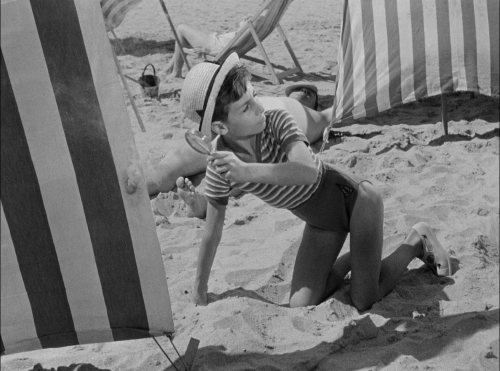 Monsieur Hulot's Holiday 18