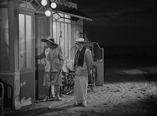 Monsieur Hulot's Holiday 41