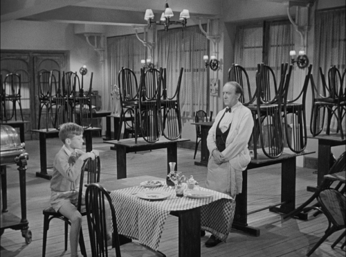 Monsieur Hulot's Holiday 51