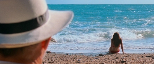 Reflection in a Dead Diamond 02