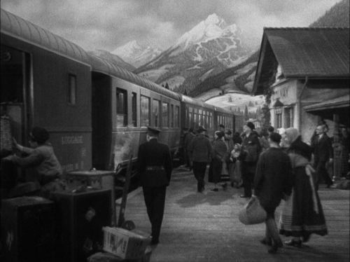 The Lady Vanishes 22