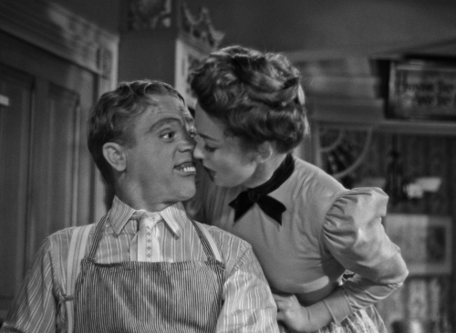 The Strawberry Blonde 34